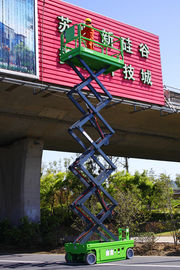 Hydraulic Motor Driving Self-propelled Scissor Lift Platform 12m Working Height
