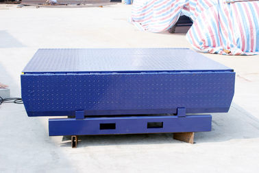 Electric Fixed Loading Dock Ramp for Container Loading 6000Kg, ±300mm Working Range