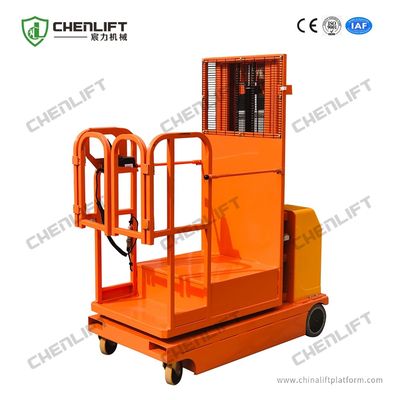2.7m - 4.5m Hydraulic Warehouse Electric Order Picker Self Propelled In Green