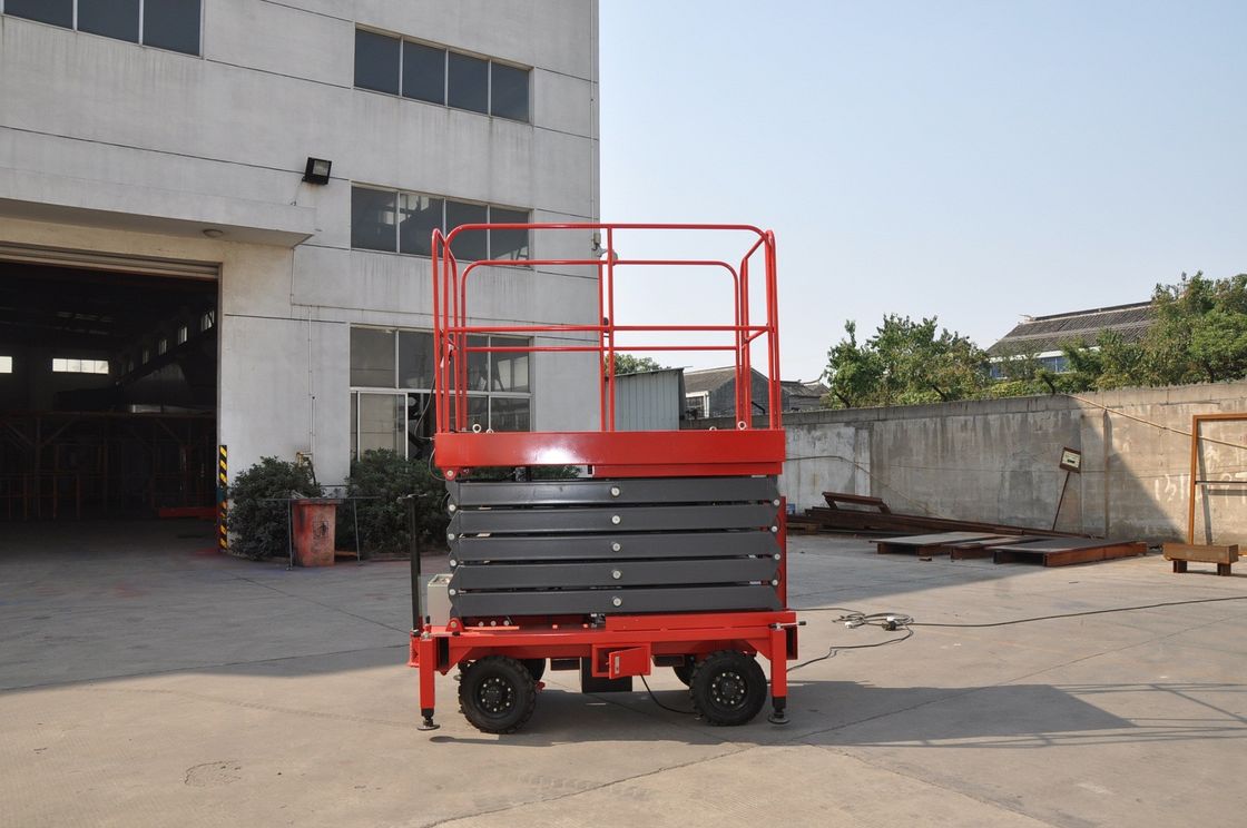7.5 Meters Hydraulic Mobile Scissor Lift 500Kg Loading With Extension Platform